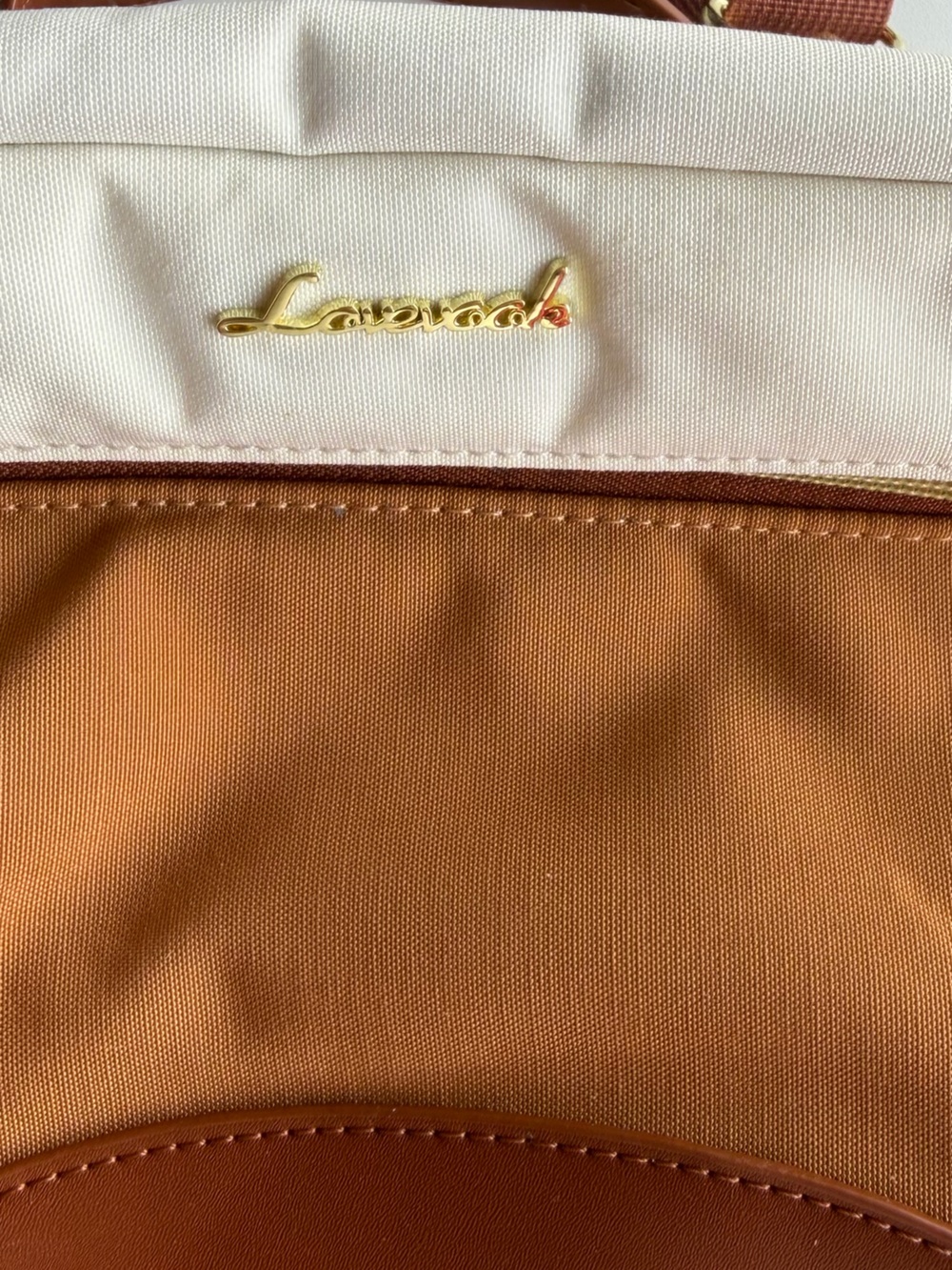 Lovevook Women’s Two-Tone Lunch Box in Cream and Brown